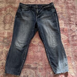 Judy Blue Women's Relaxed Fit Distressed Raw Hem Denim Jeans Medium Wash Blue